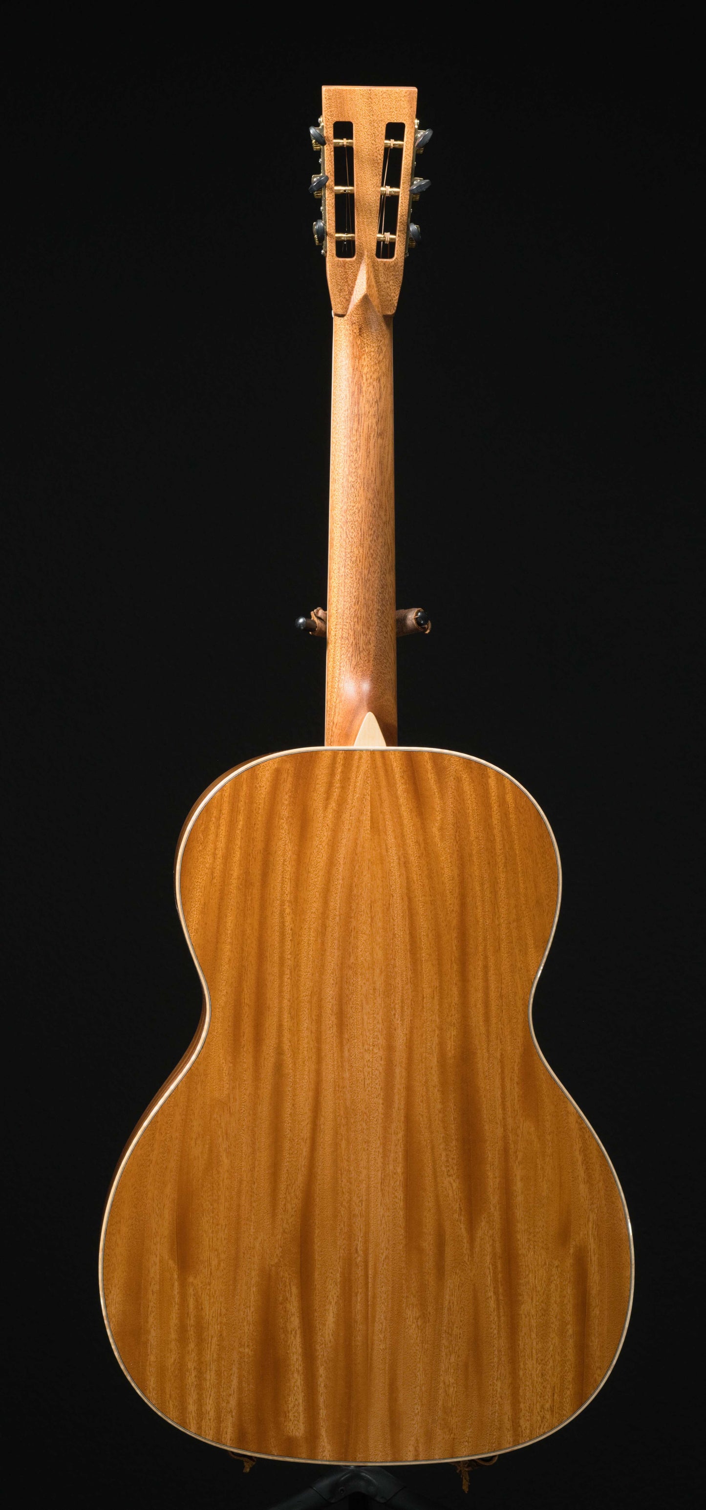 Larrivee 000-50 Mahogany and Sitka Spruce