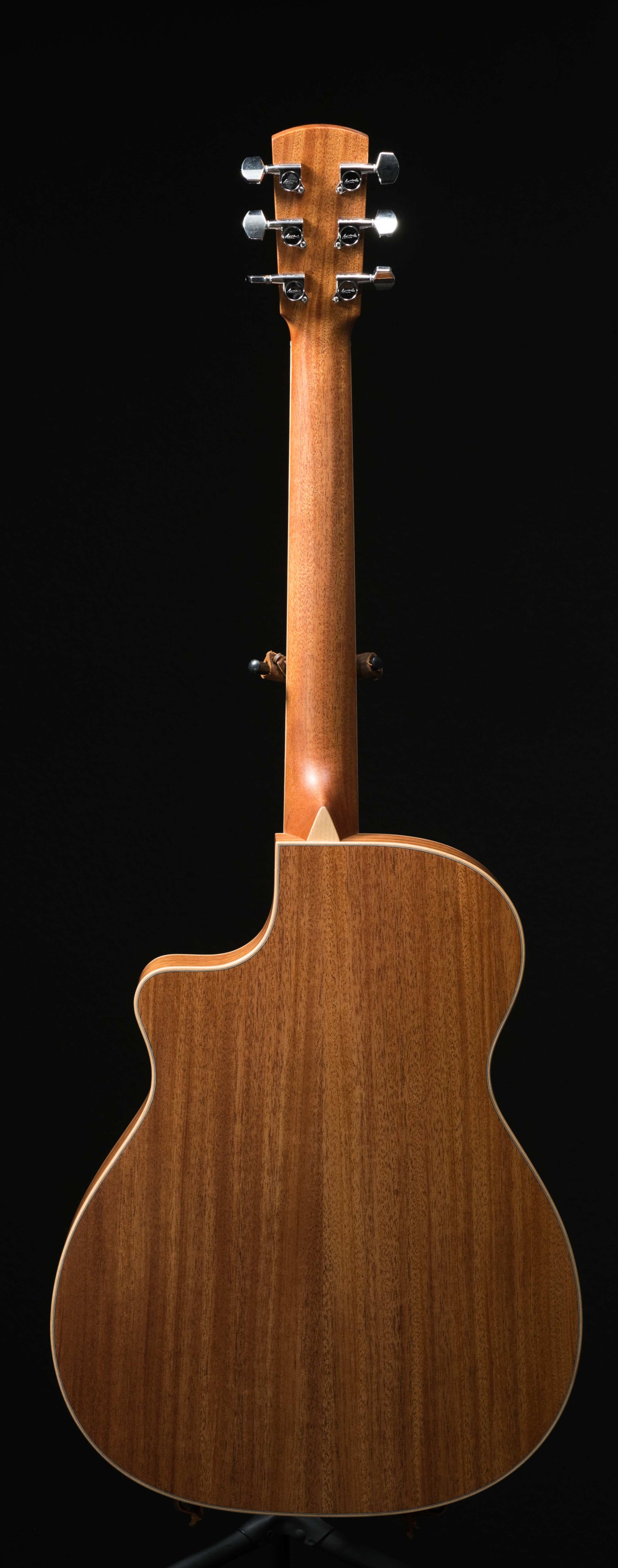 Larrivee OMV-03M Mahogany & Sitka