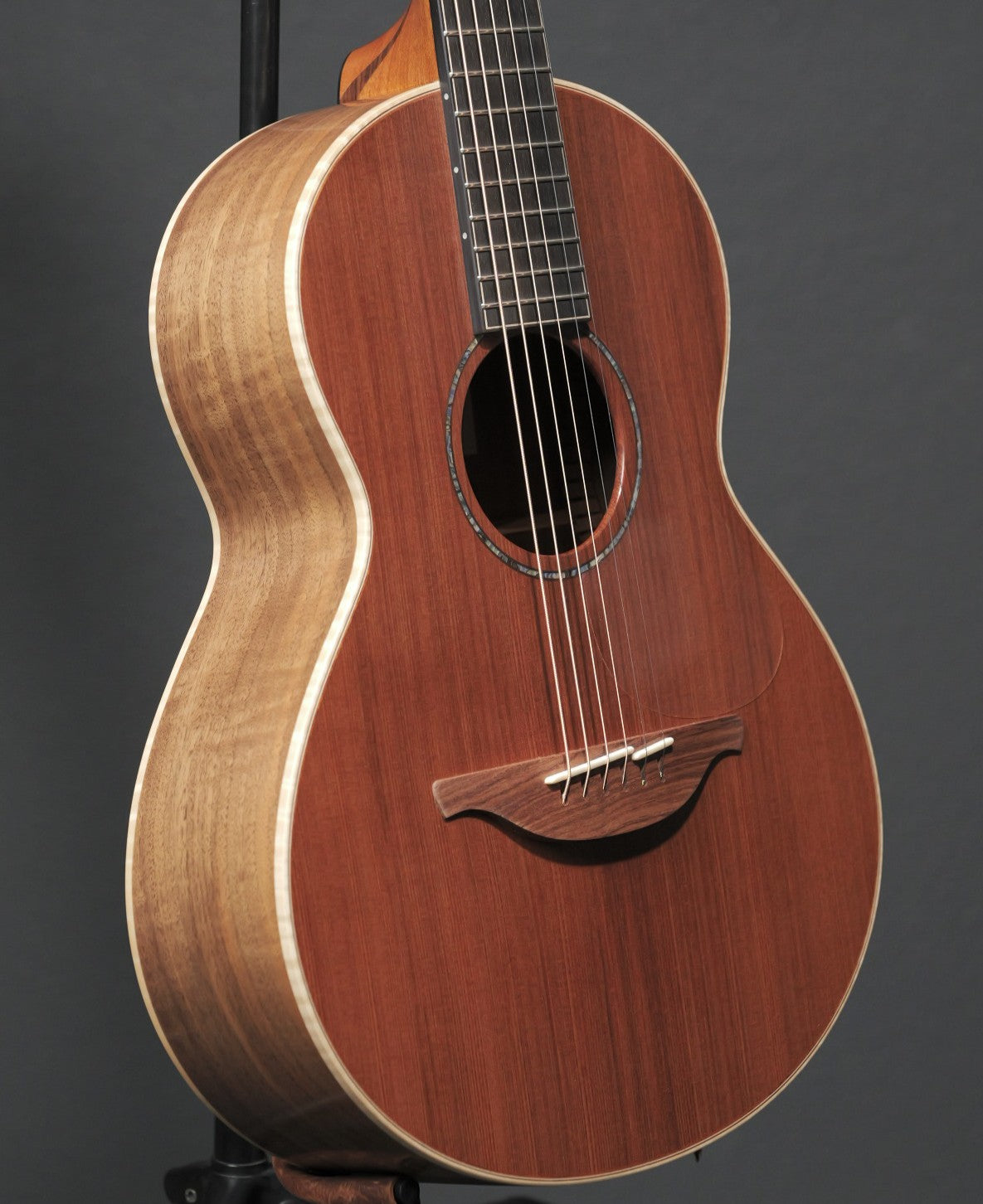 Lowden WL-35 Walnut & Sinker Redwood 2022