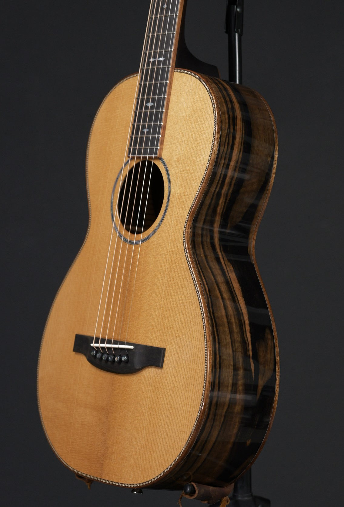 Boucher HG-194-U Ebony & Torrefied Adirondack Spruce