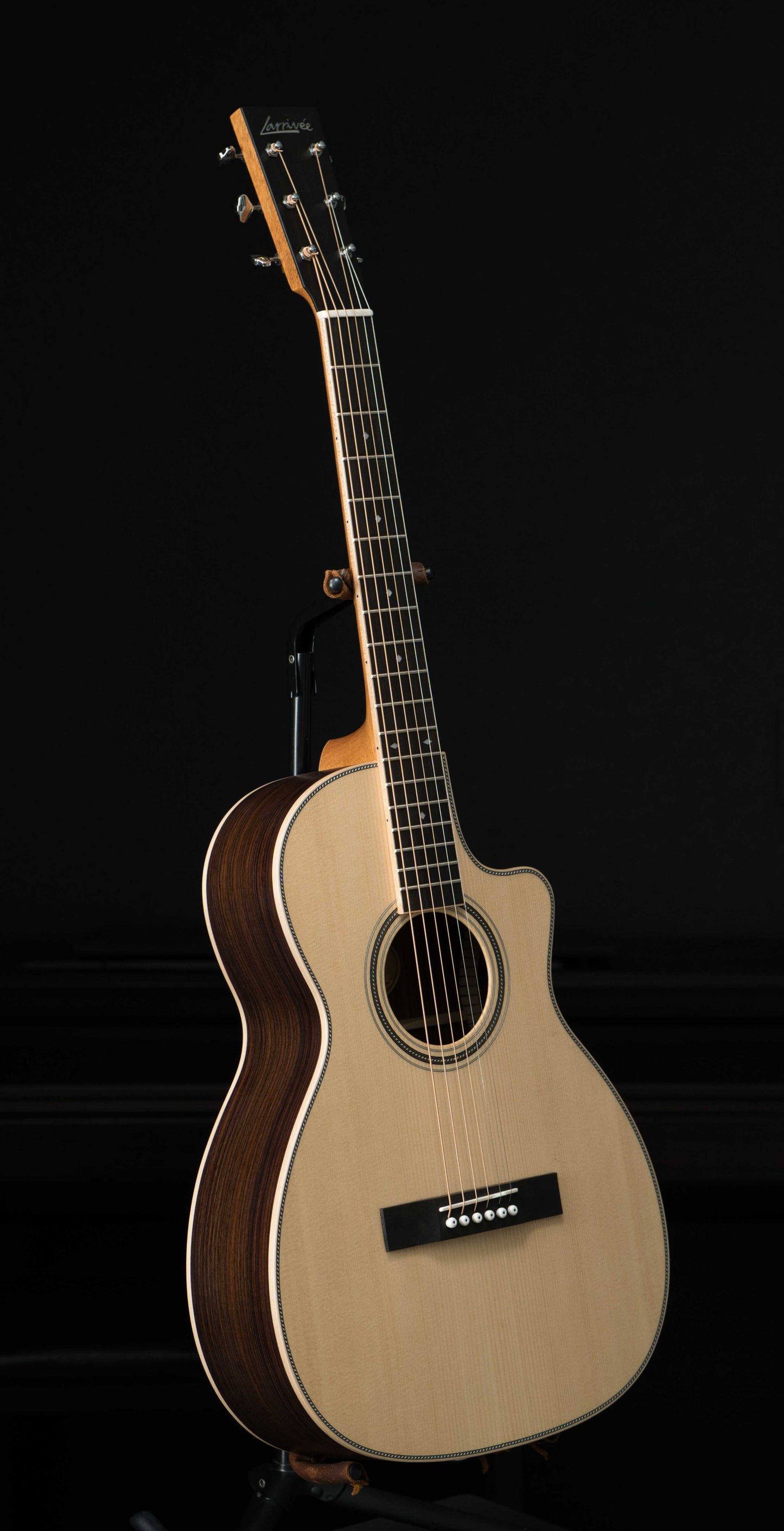 Larrivee 00V-40 Custom 24.75"