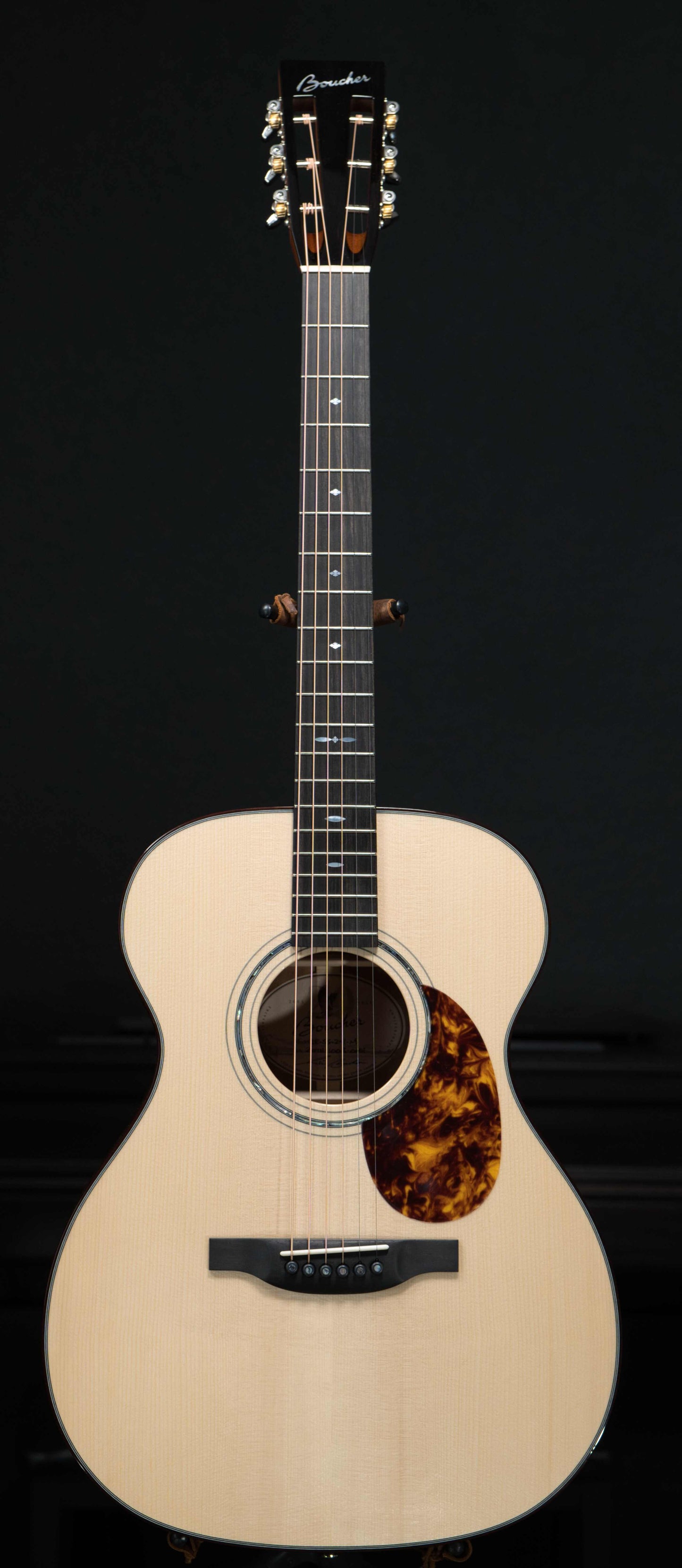 Boucher LE-SG-241-M Quilted Sapele & Master Grade Adirondack Spruce