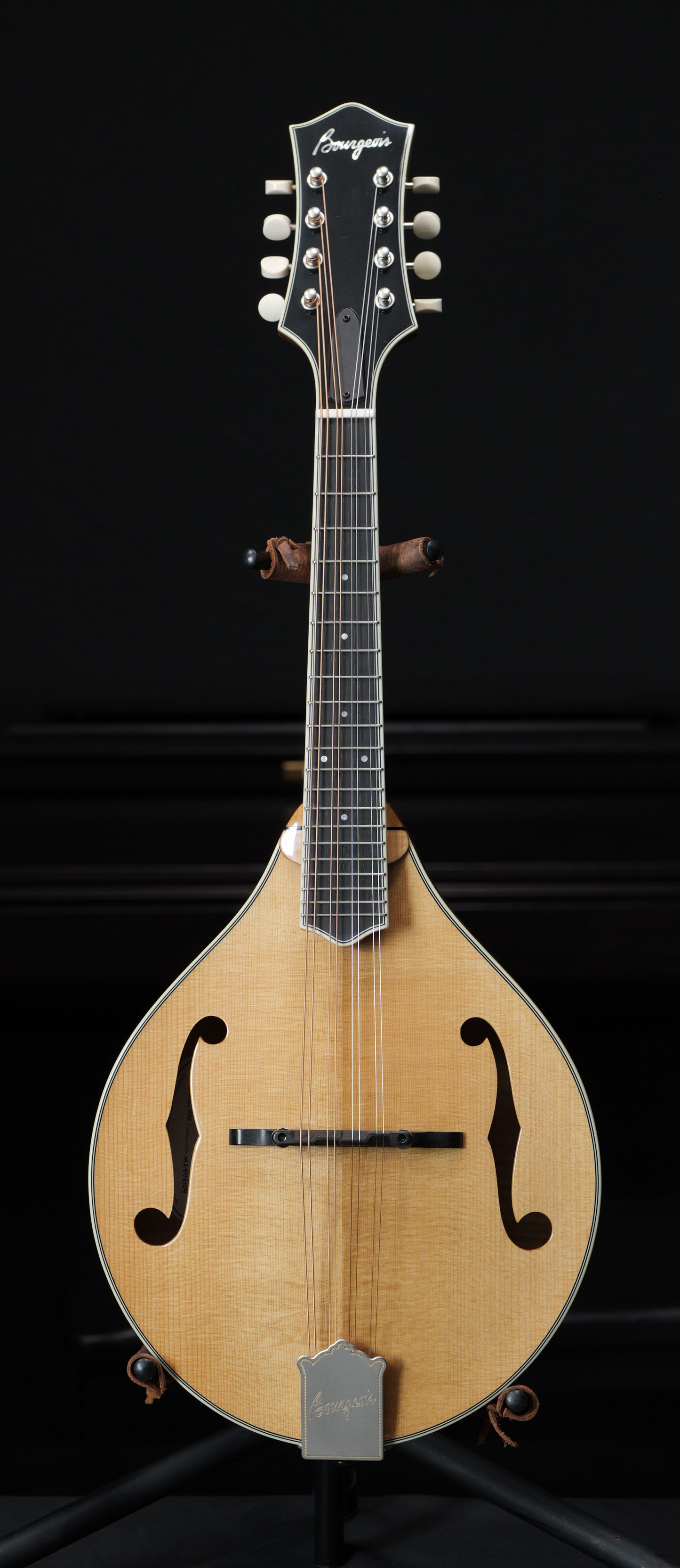 Bourgeois M5-A Mandolin Torrefied Maple & Spruce