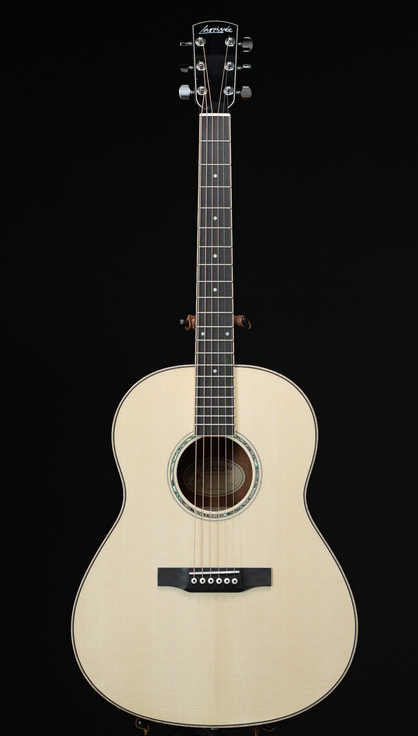 Larrivee L-05 Presentation Moon Spruce
