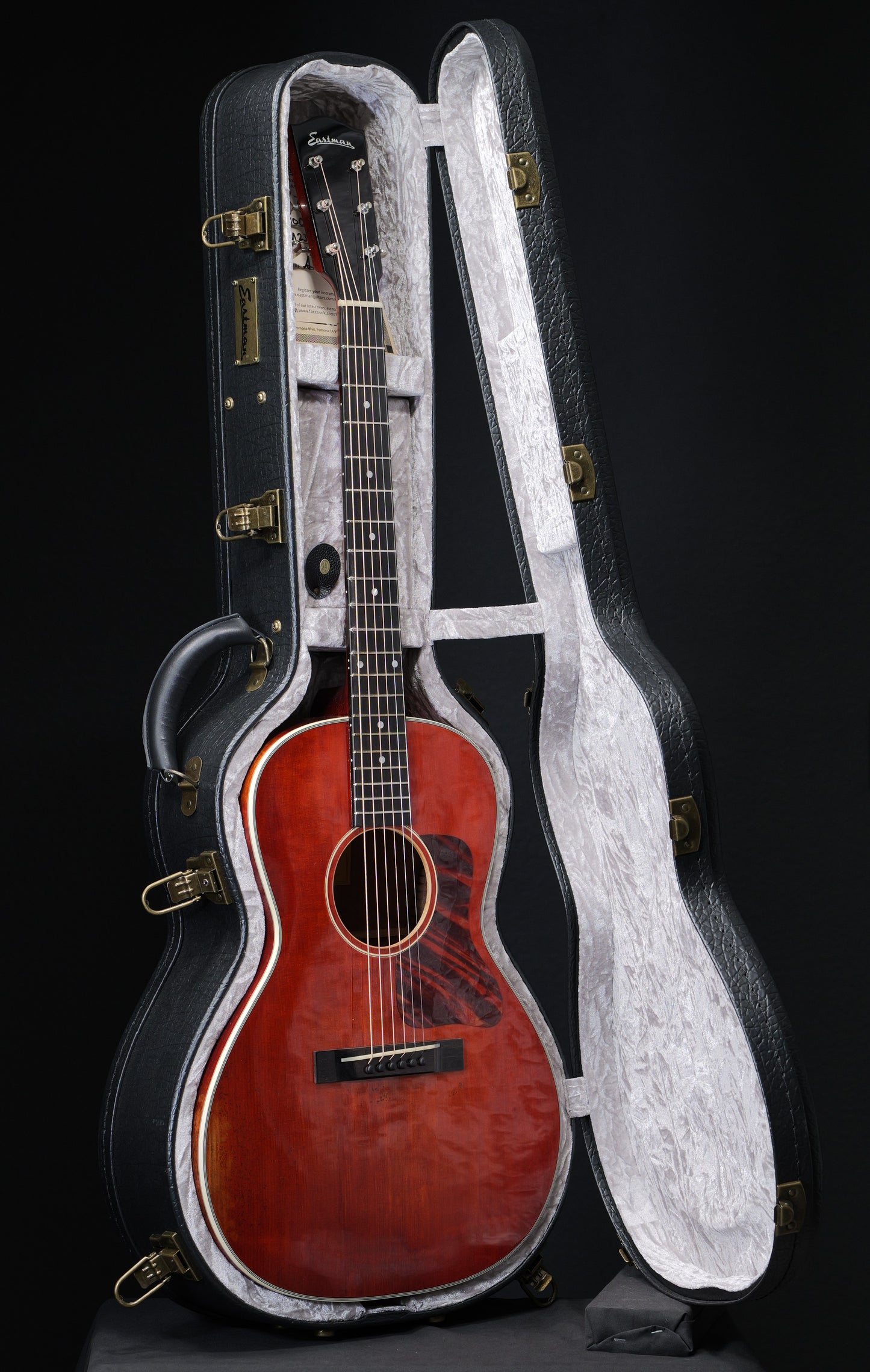 Eastman E10OOSS/V B-Stock