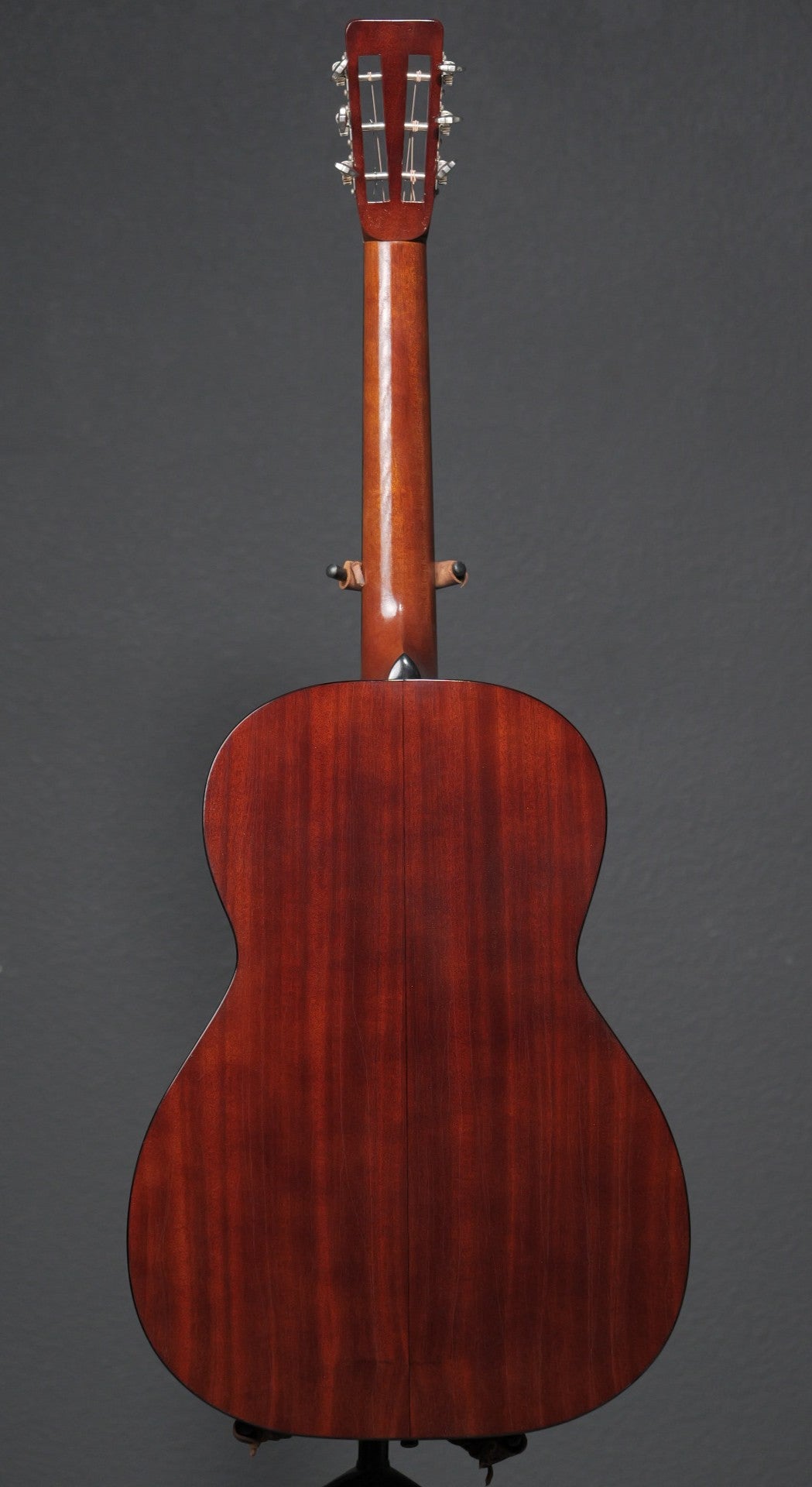 Atkins Essential 000-12S Torrefied Adirondack & Mahogany