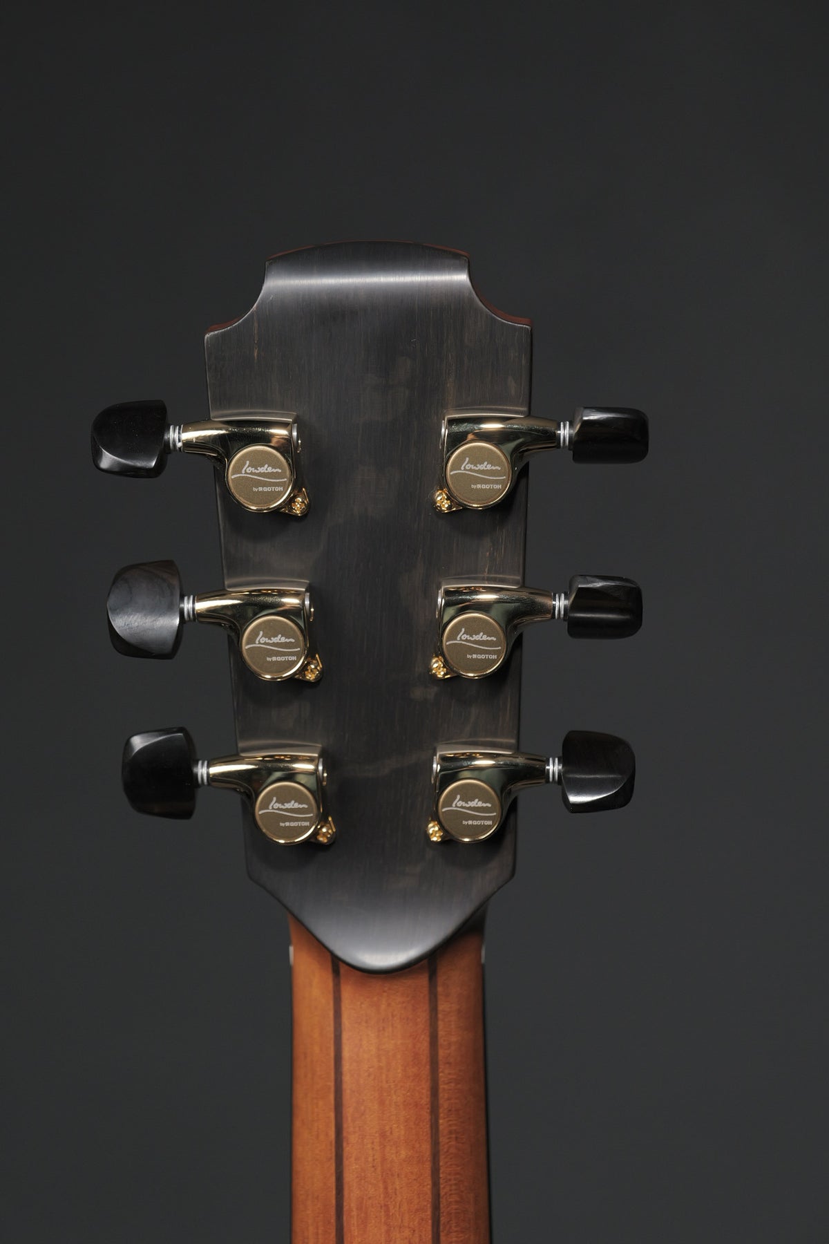 Lowden WL-35 Walnut & Sinker Redwood 2022