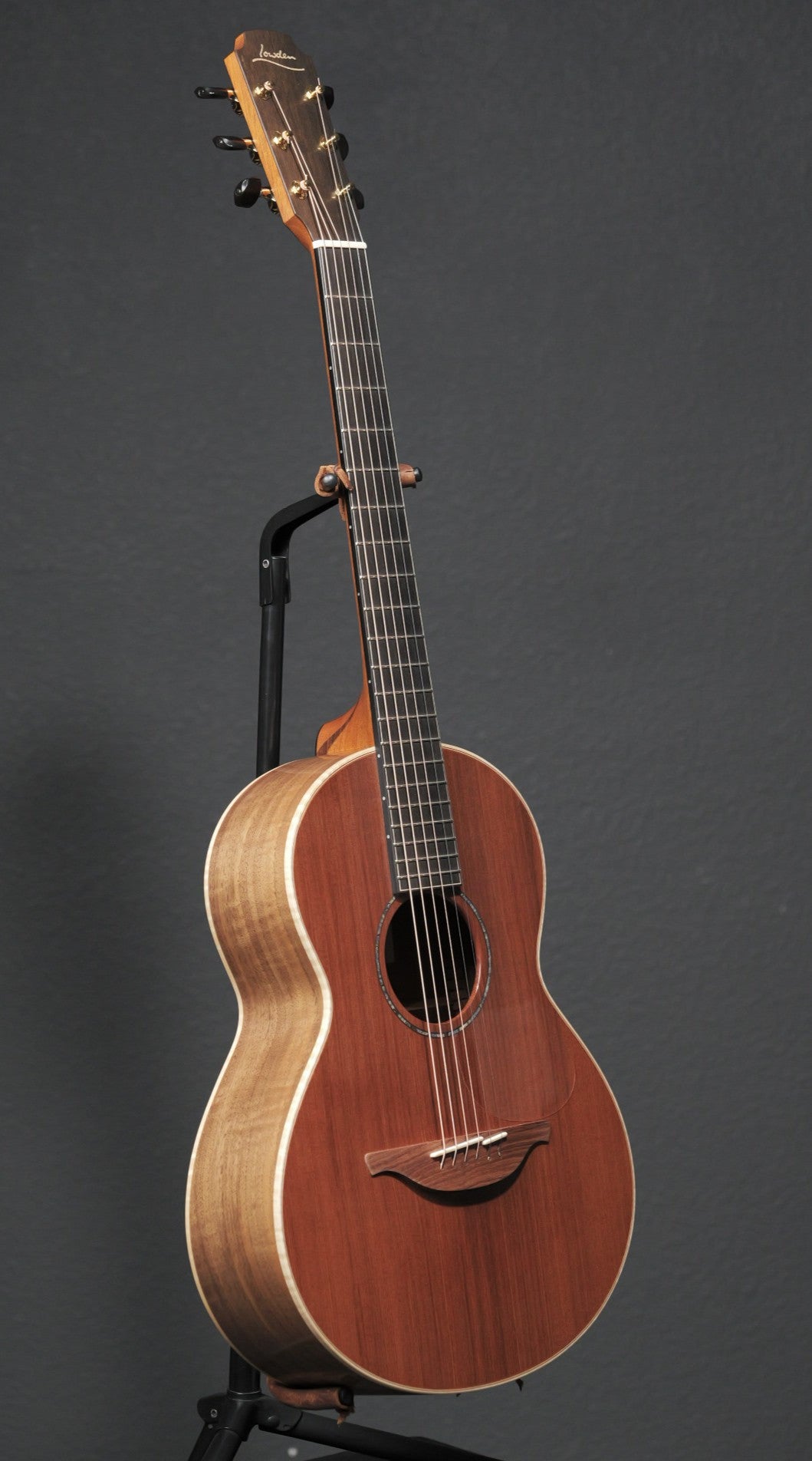 Lowden WL-35 Walnut & Sinker Redwood 2022