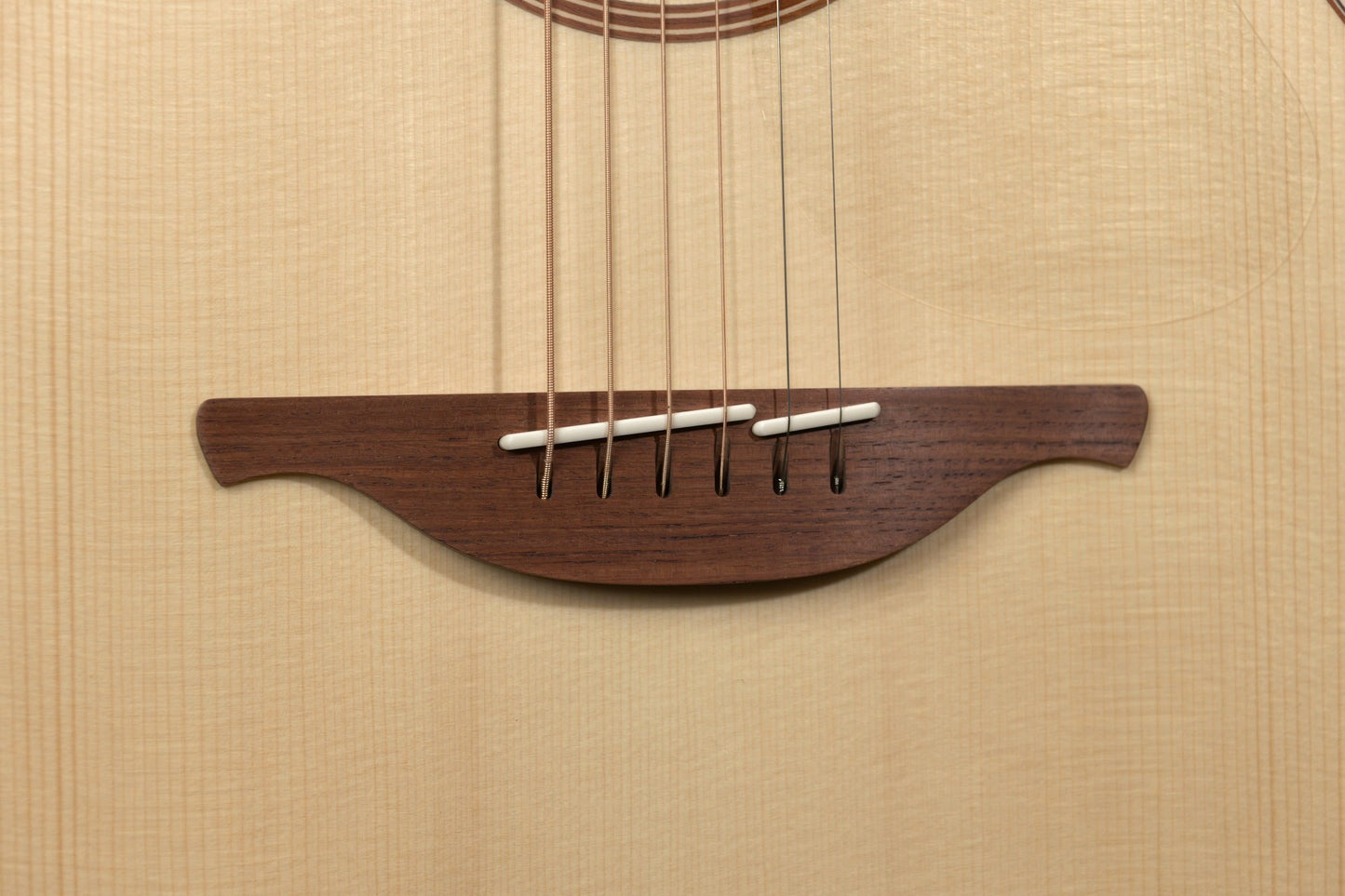 Lowden F-32+ East Indian Rosewood & Adirondack Spruce