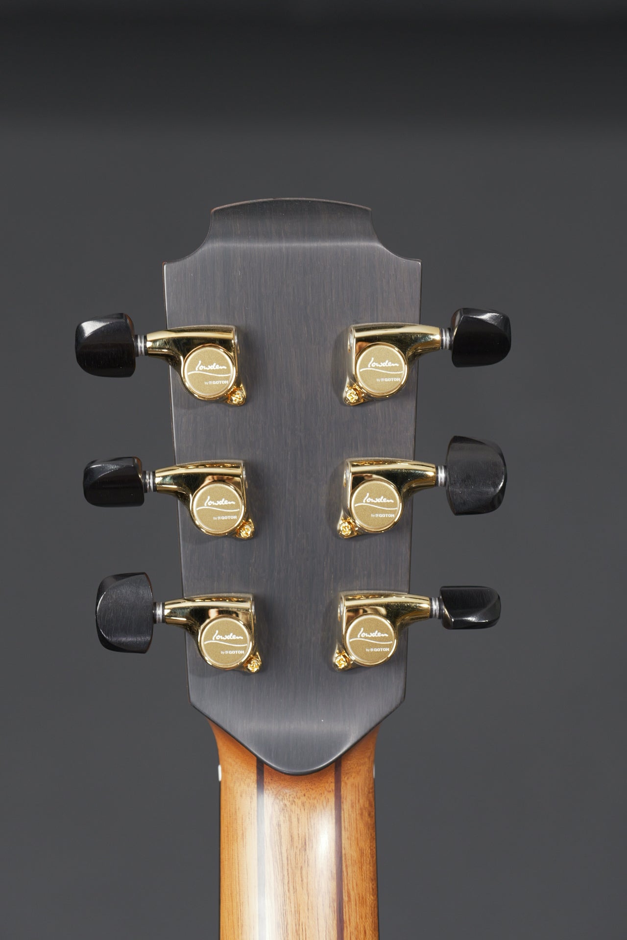 Lowden F-32+ East Indian Rosewood & Adirondack Spruce