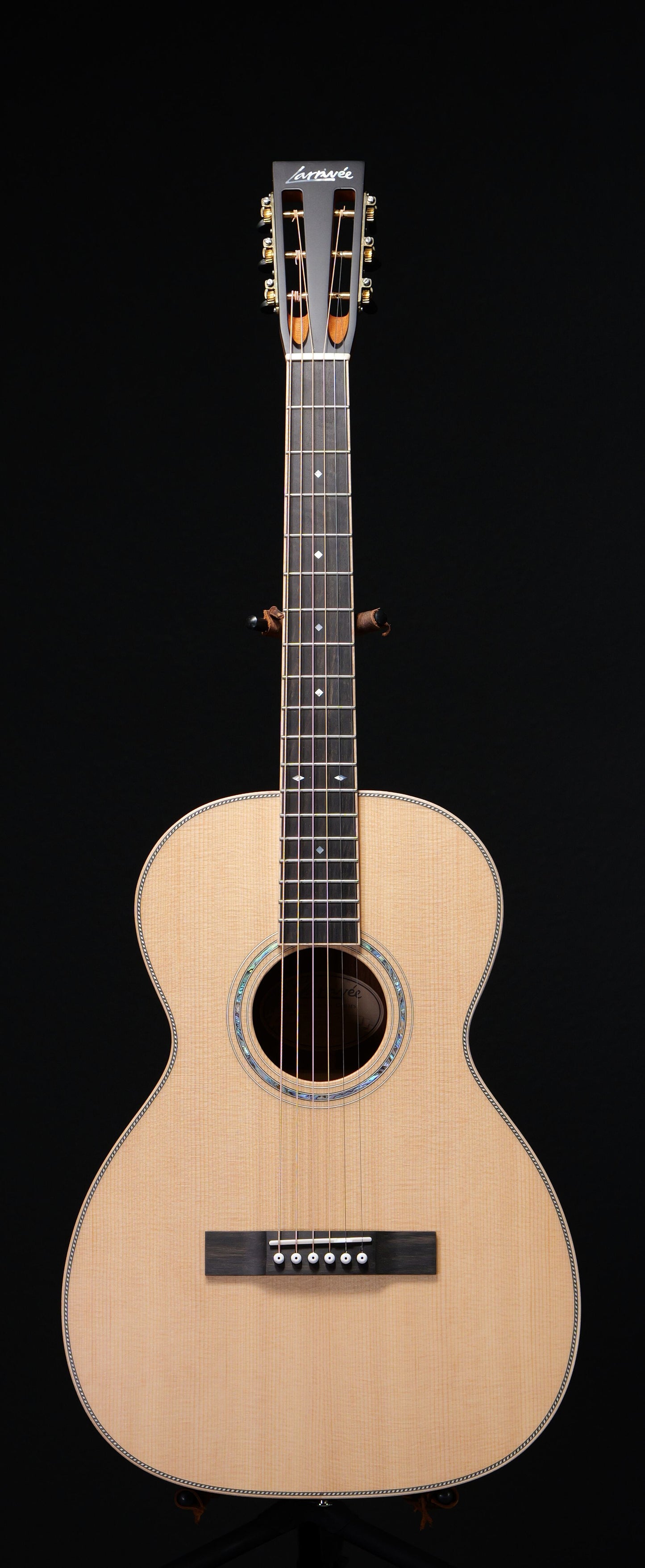 Larrivee 00-40MR Madagascar Rosewood 24.75" Short Scale