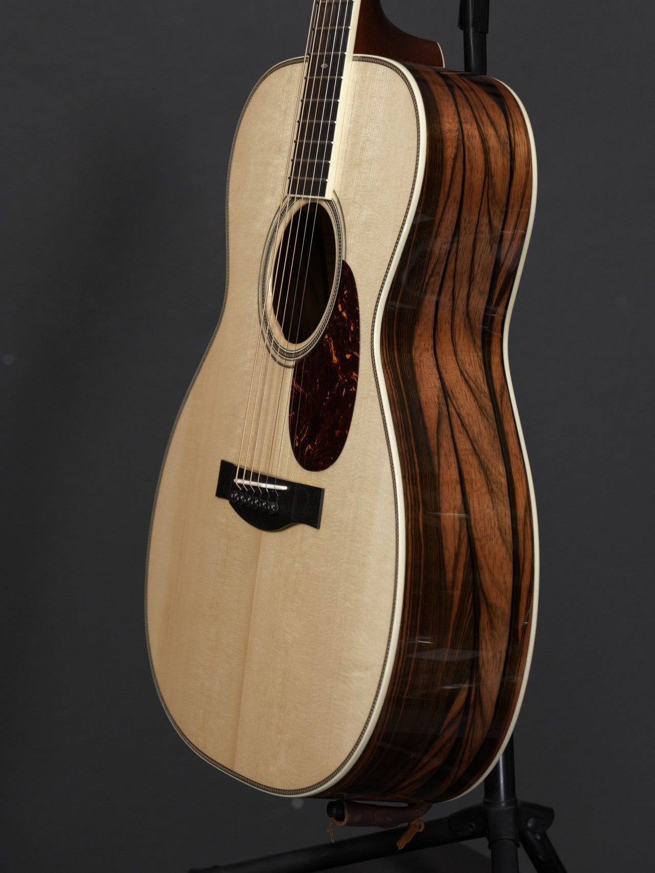 Santa Cruz OM Mun Ebony & Adirondack Spruce