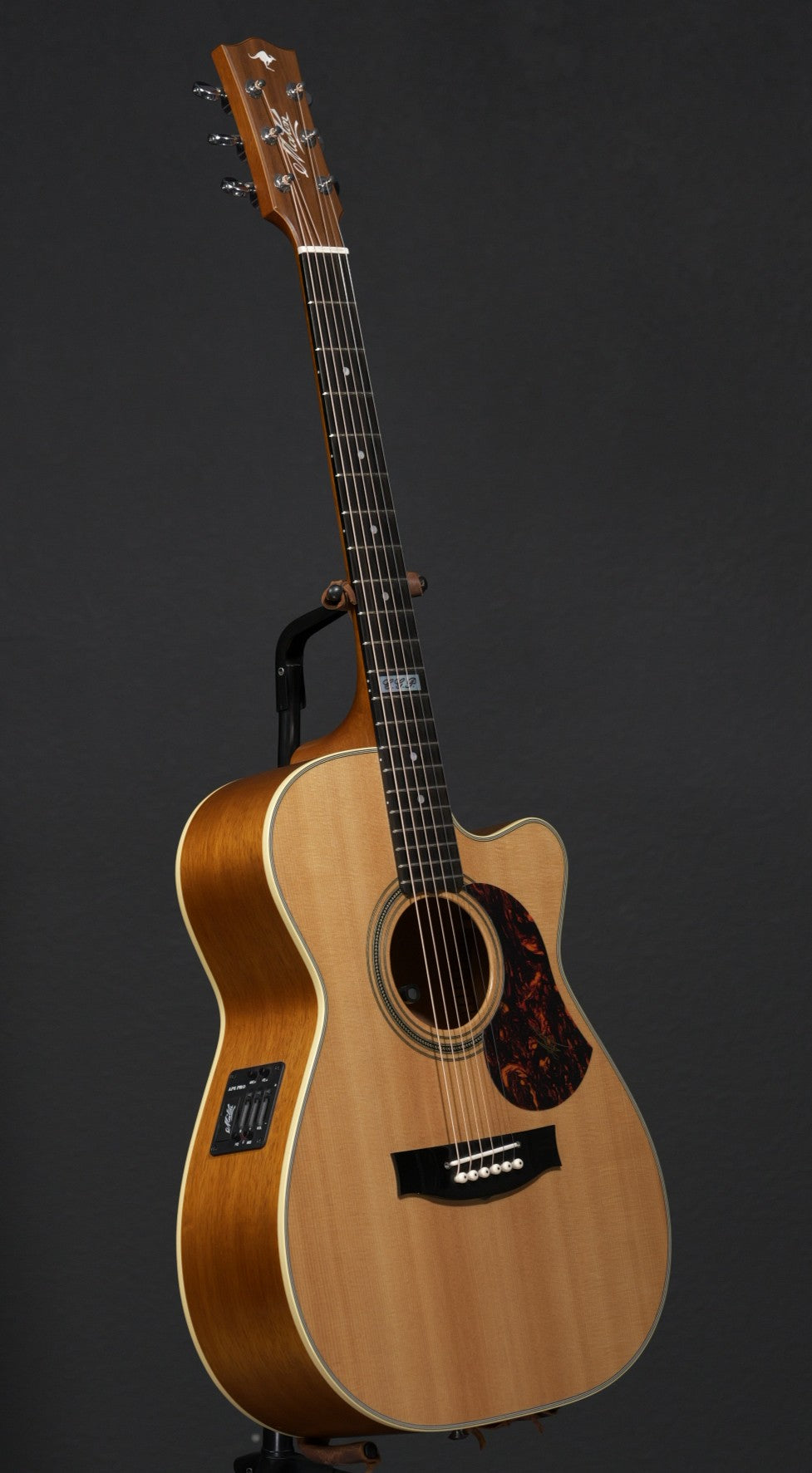 2020 Maton EBG808C TE Tommy Emmanuel