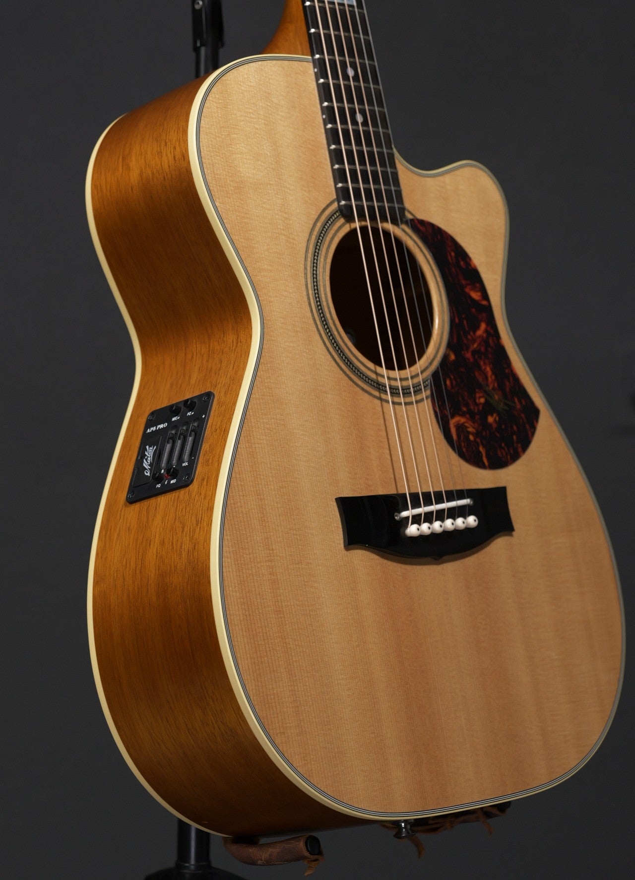 2020 Maton EBG808C TE Tommy Emmanuel – Tune Up Guitars