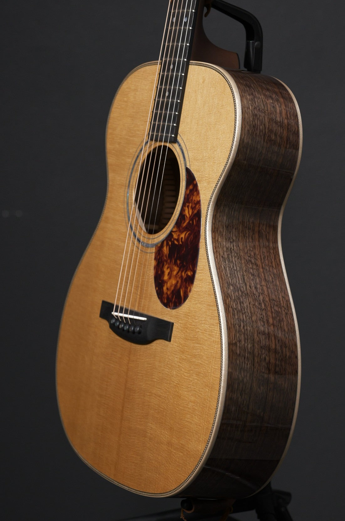 Boucher CS-SG-31-GM Walnut