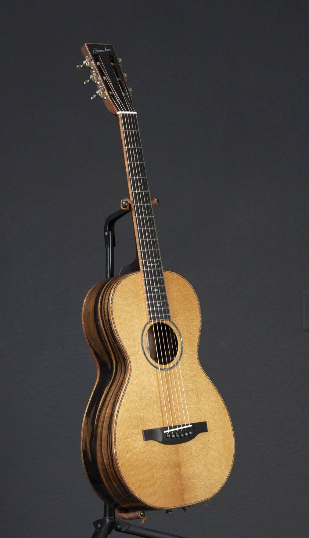 Boucher HG-194-U Ebony & Torrefied Adirondack Spruce