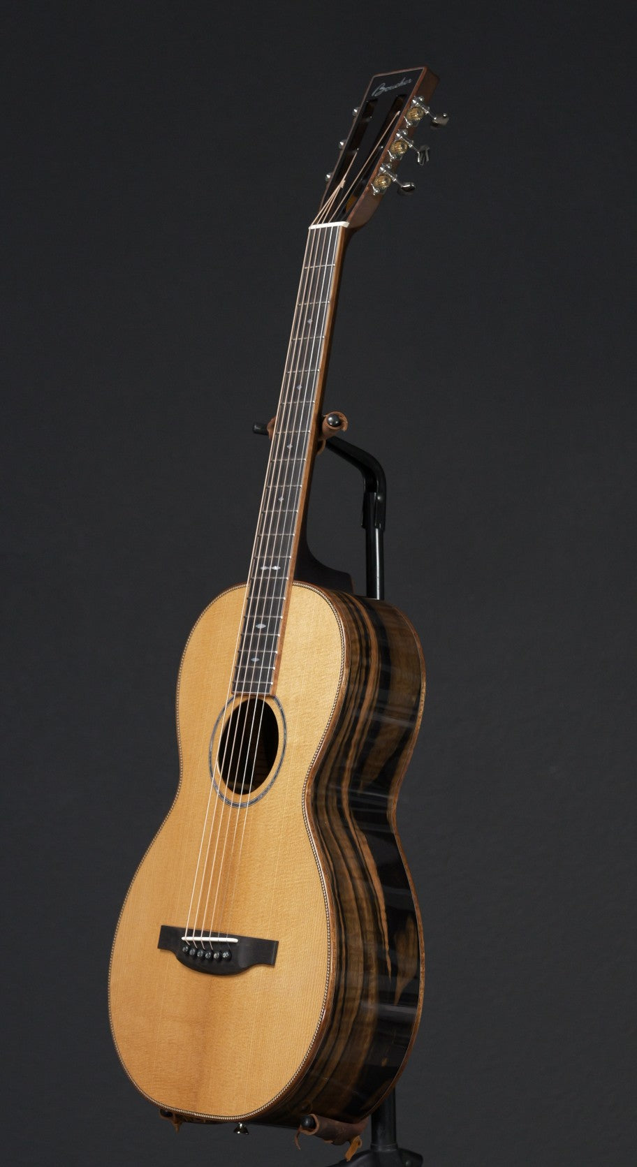 Boucher HG-194-U Ebony & Torrefied Adirondack Spruce