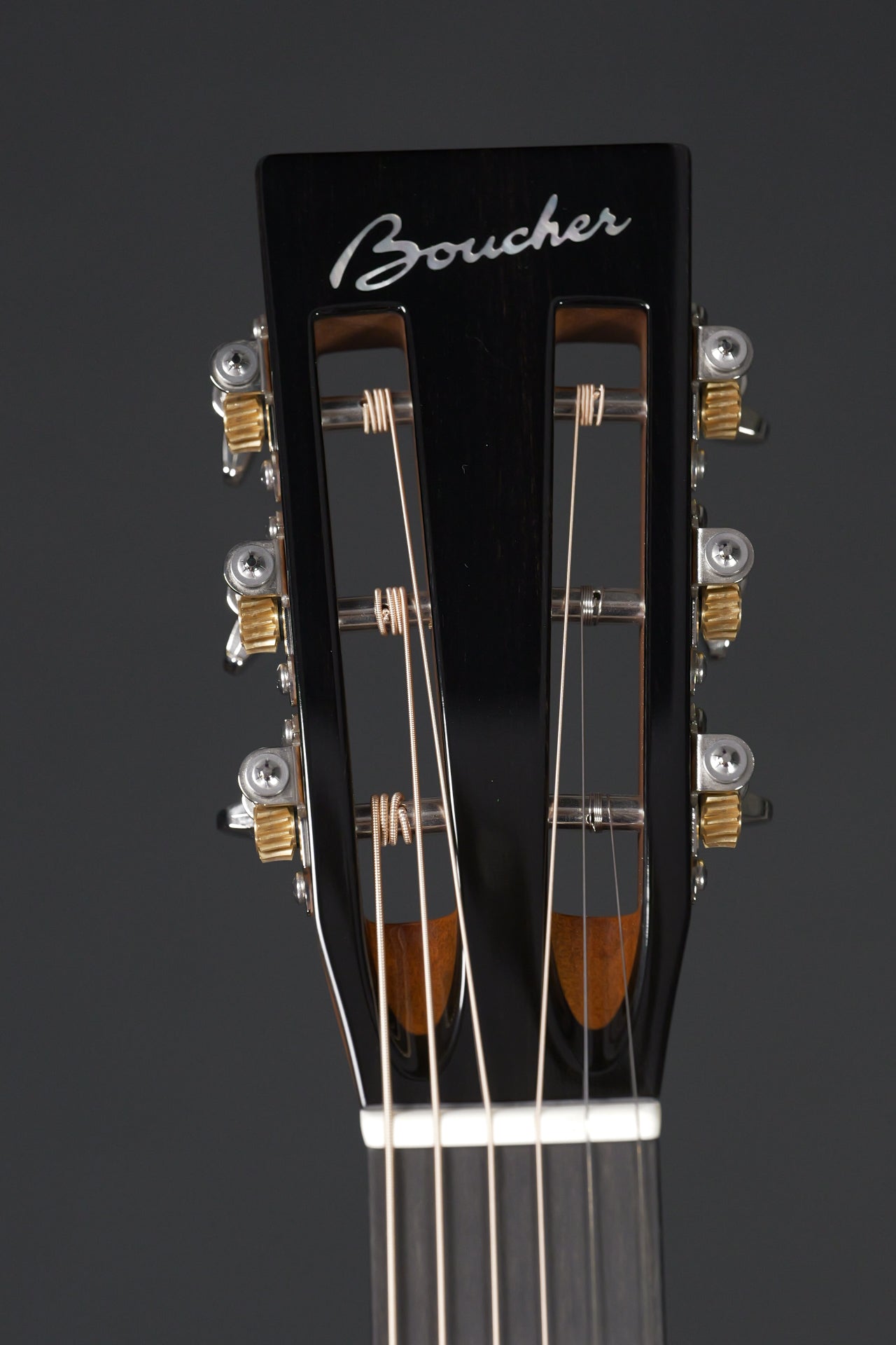 Boucher HG-44-M Mahogany & Torrefied Adirondack