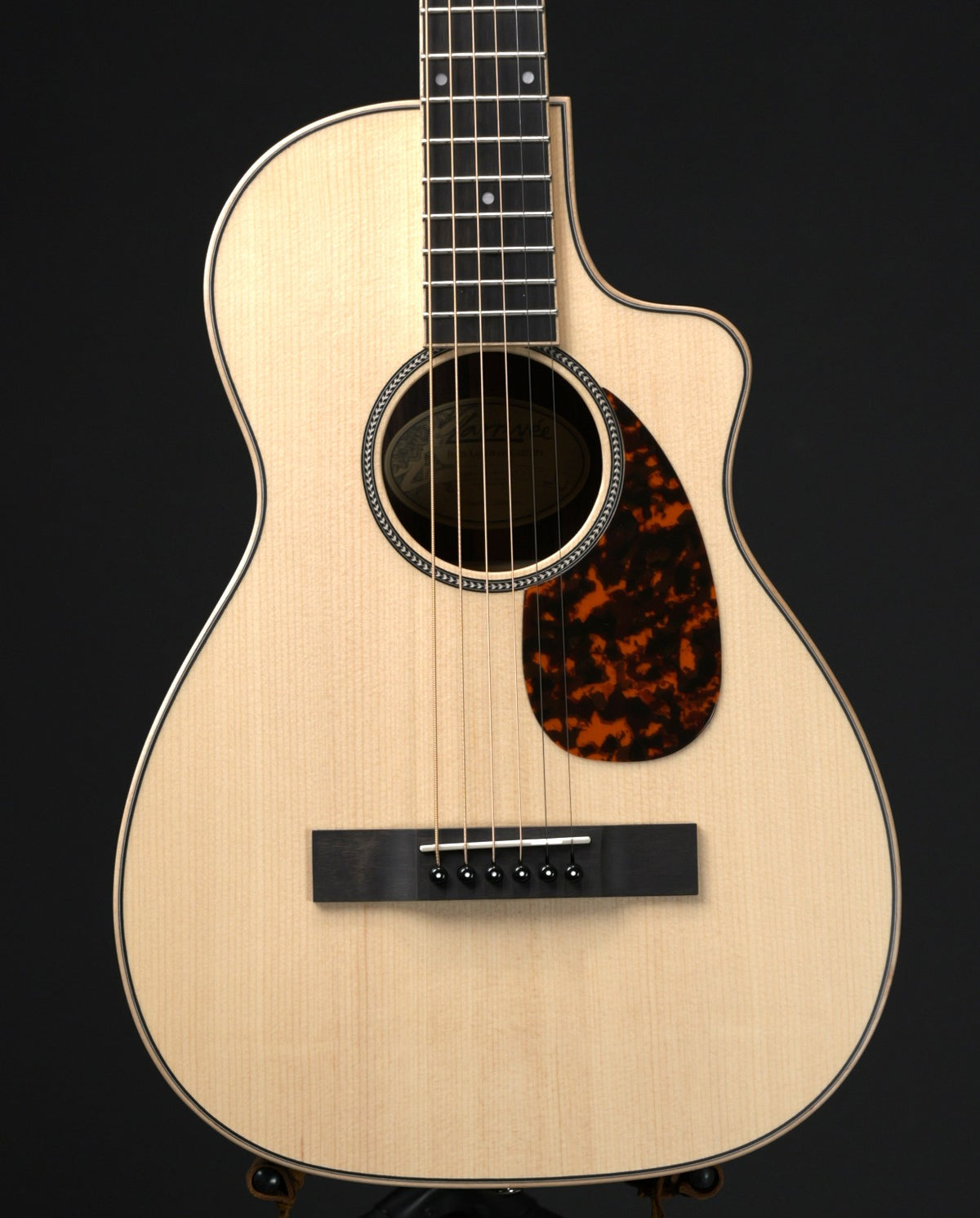 Larrivee PV-03R East Indian Rosewood & Sitka Spruce