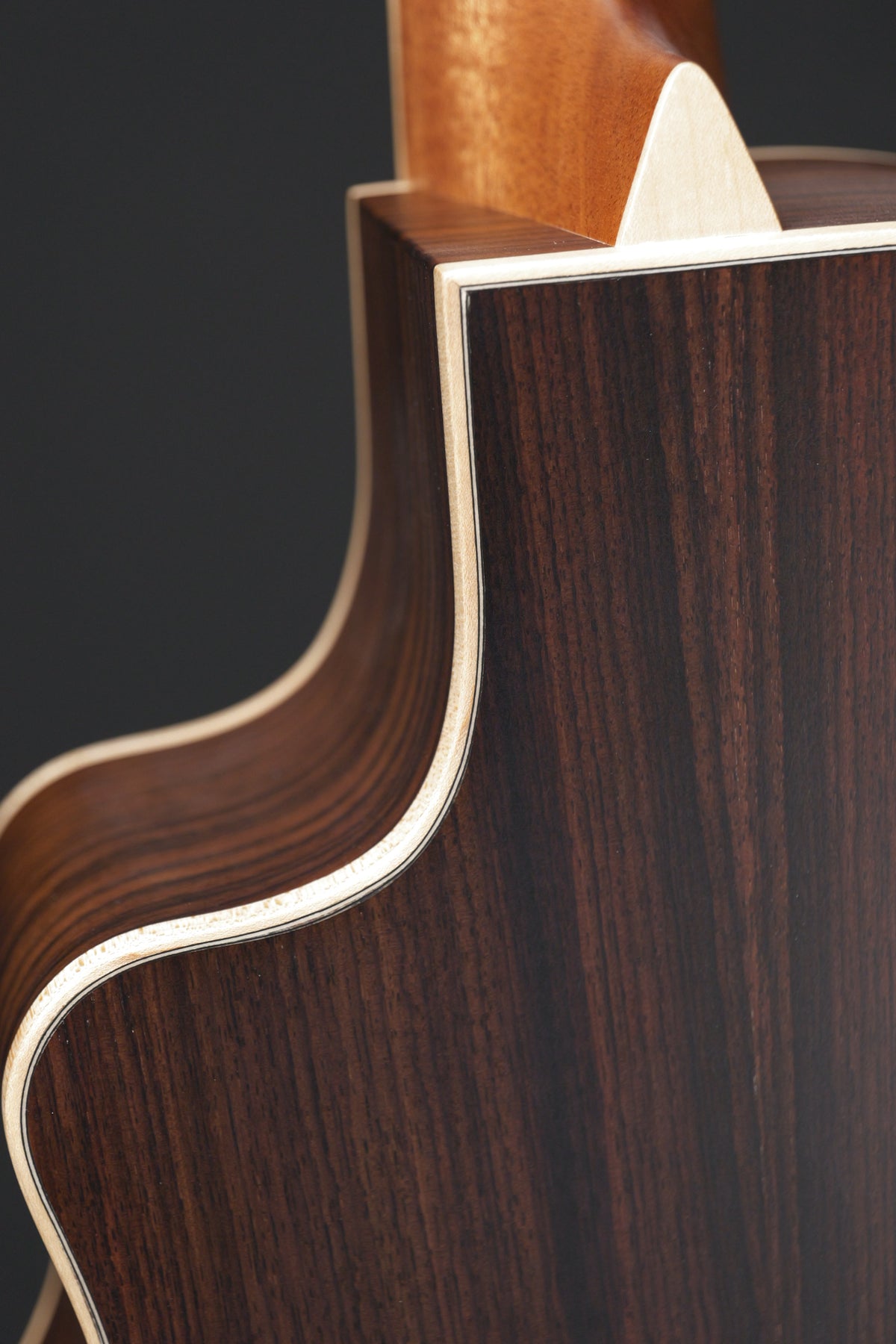Larrivee PV-03R East Indian Rosewood & Sitka Spruce