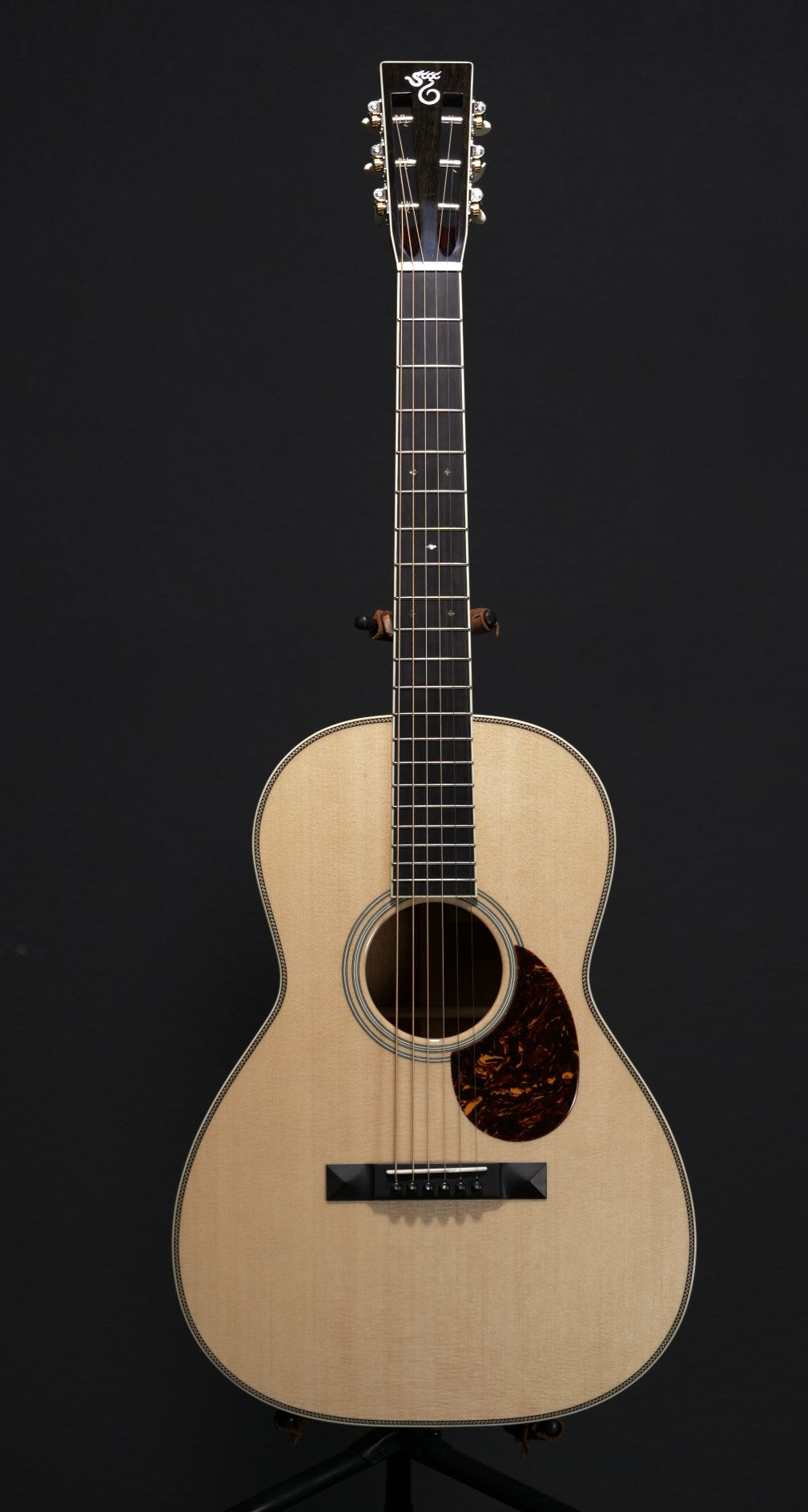 Santa Cruz 00 Mahogany & Sitka
