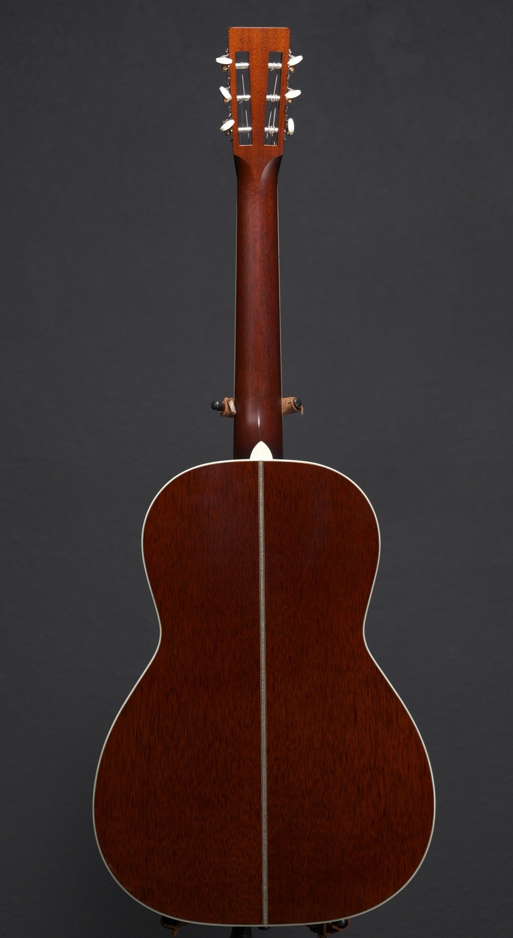 Santa Cruz 00 Mahogany & Sitka