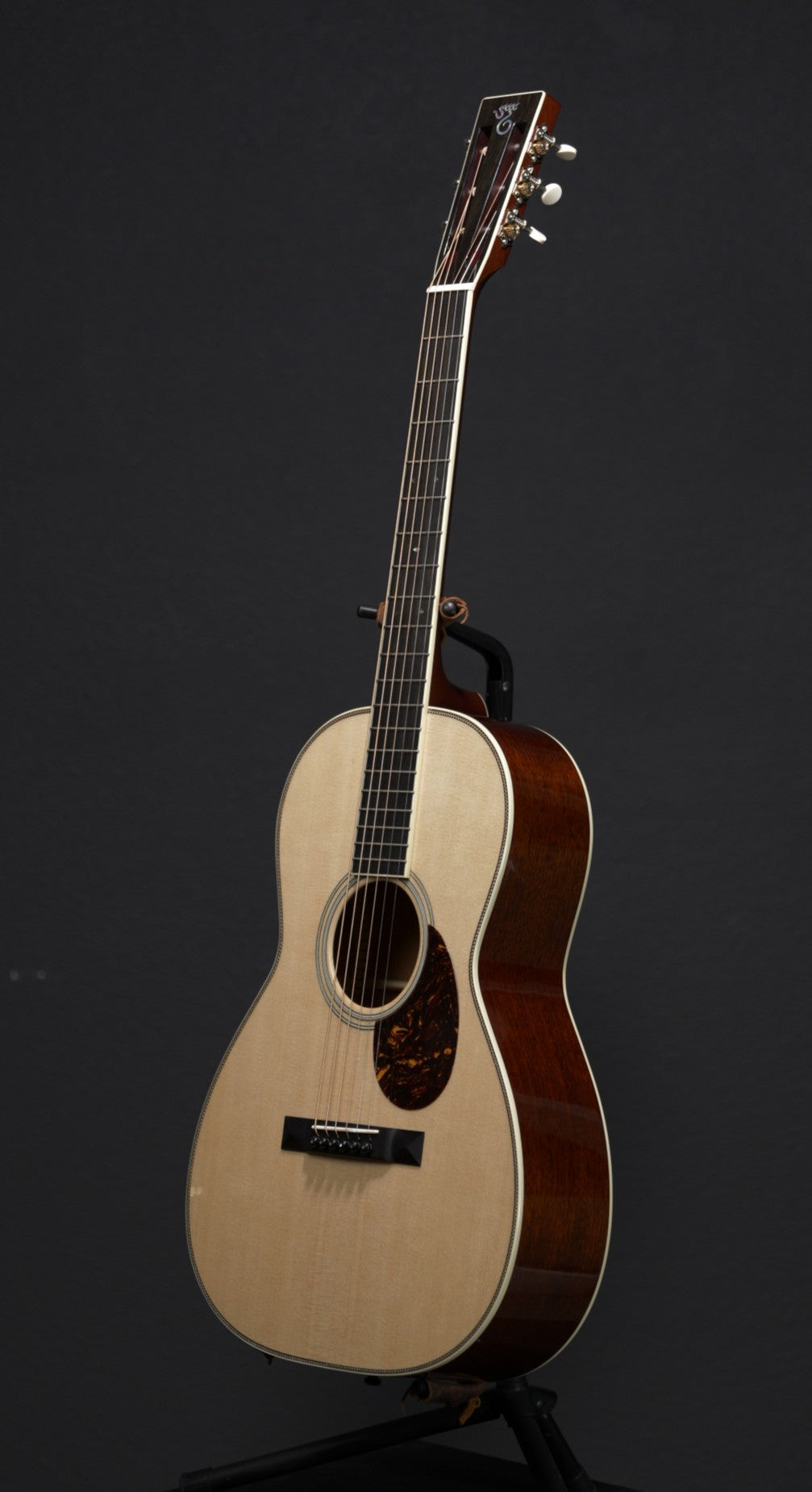 Santa Cruz 00 Mahogany & Sitka