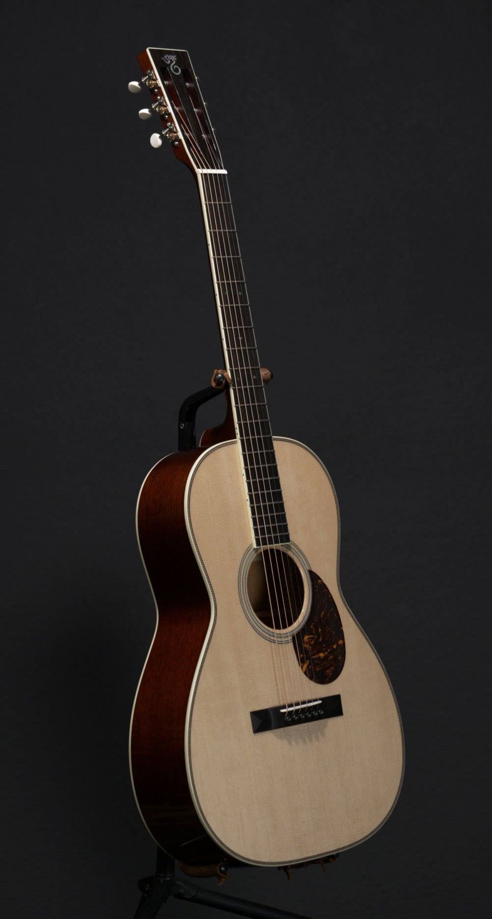 Santa Cruz 00 Mahogany & Sitka
