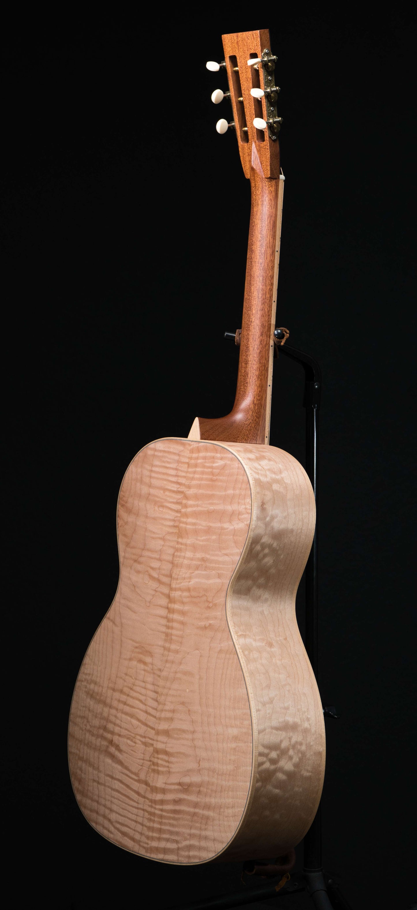 Larrivee 00-40QM Quilted Maple & Moon Spruce short scale 24.75"