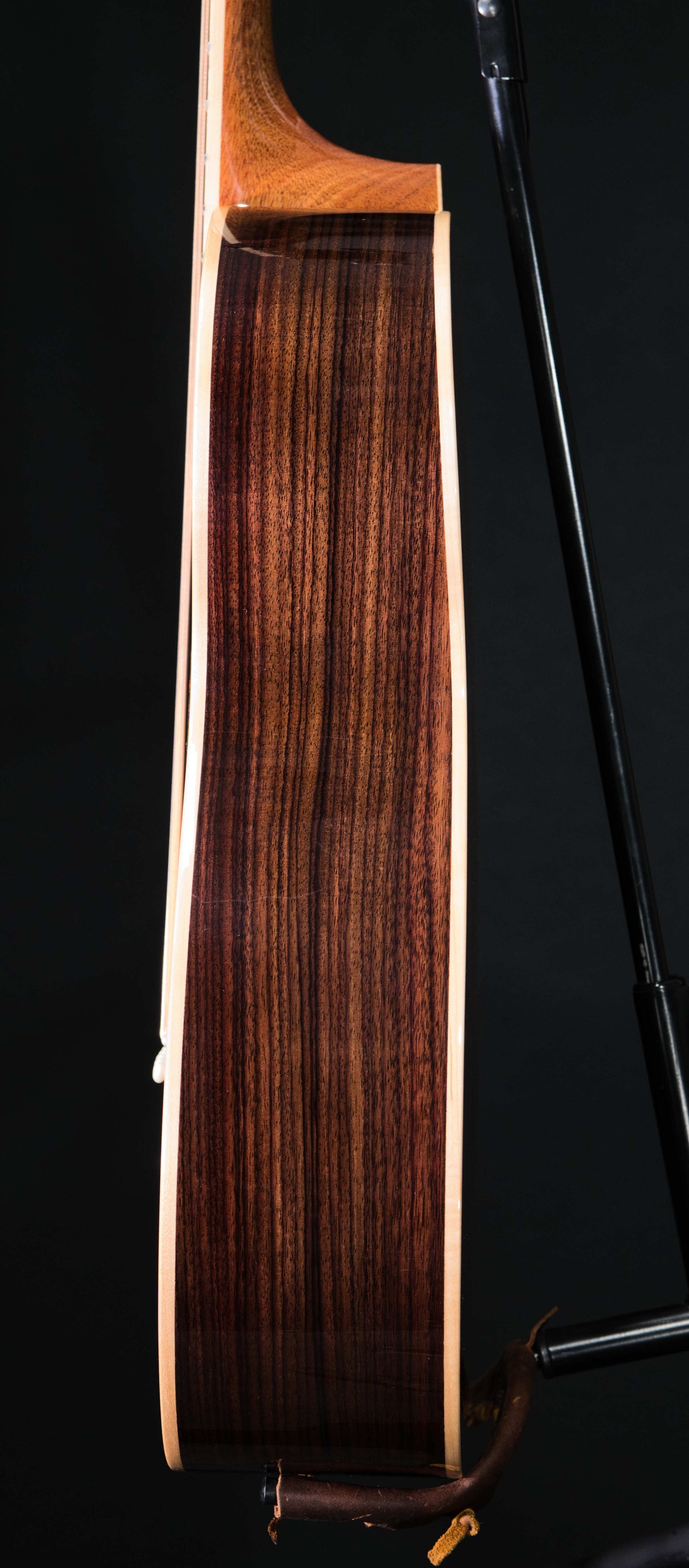 Larrivee 00-44R Gloss Rosewood & Sitka