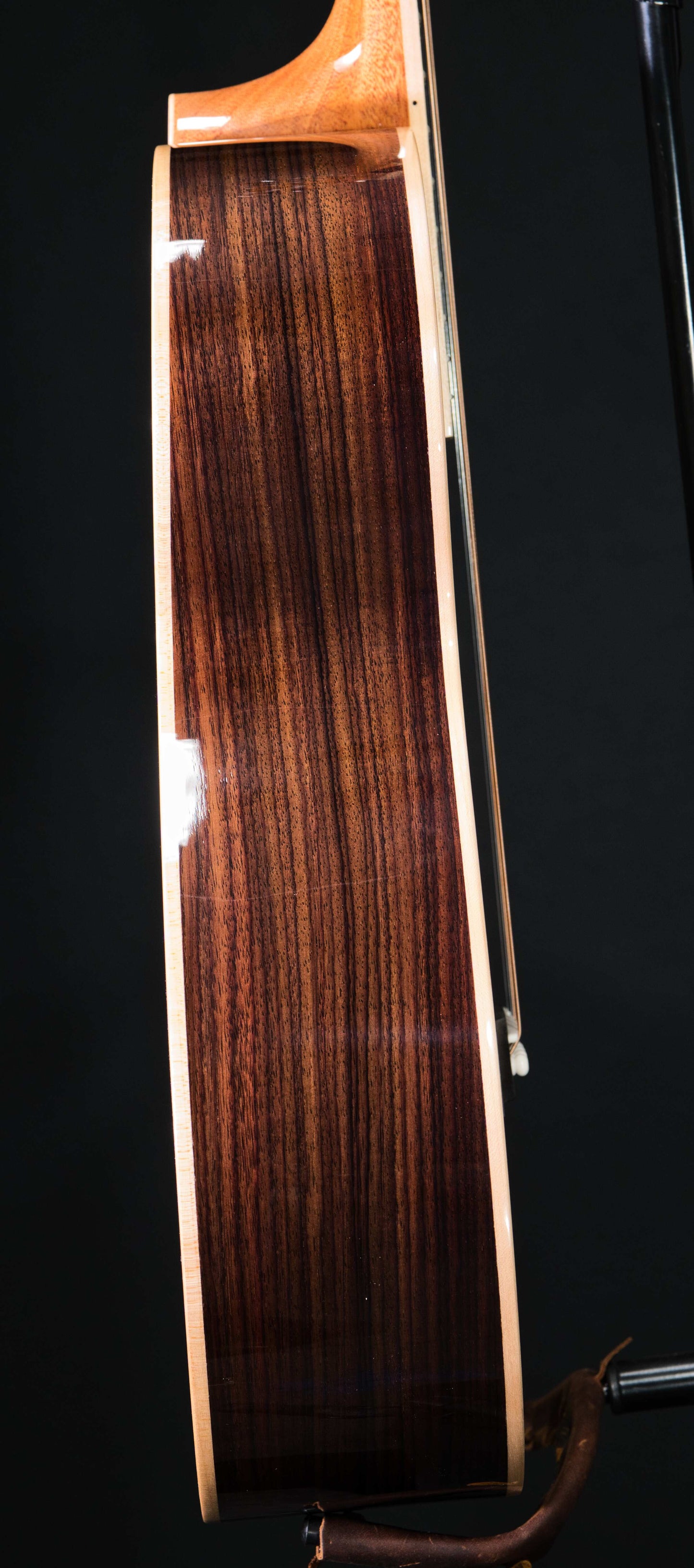 Larrivee 00-44R Gloss Rosewood & Sitka