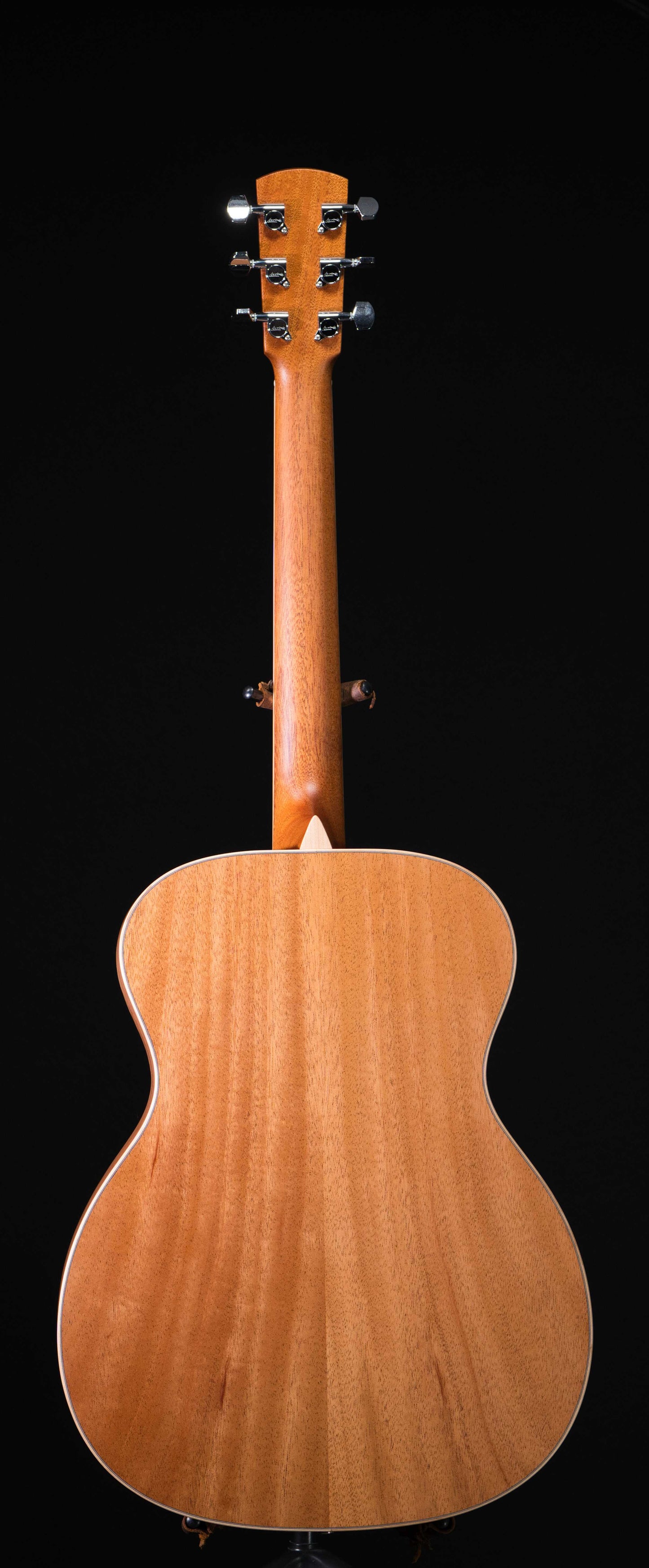 Larrivee OM-03M Mahogany & Sitka