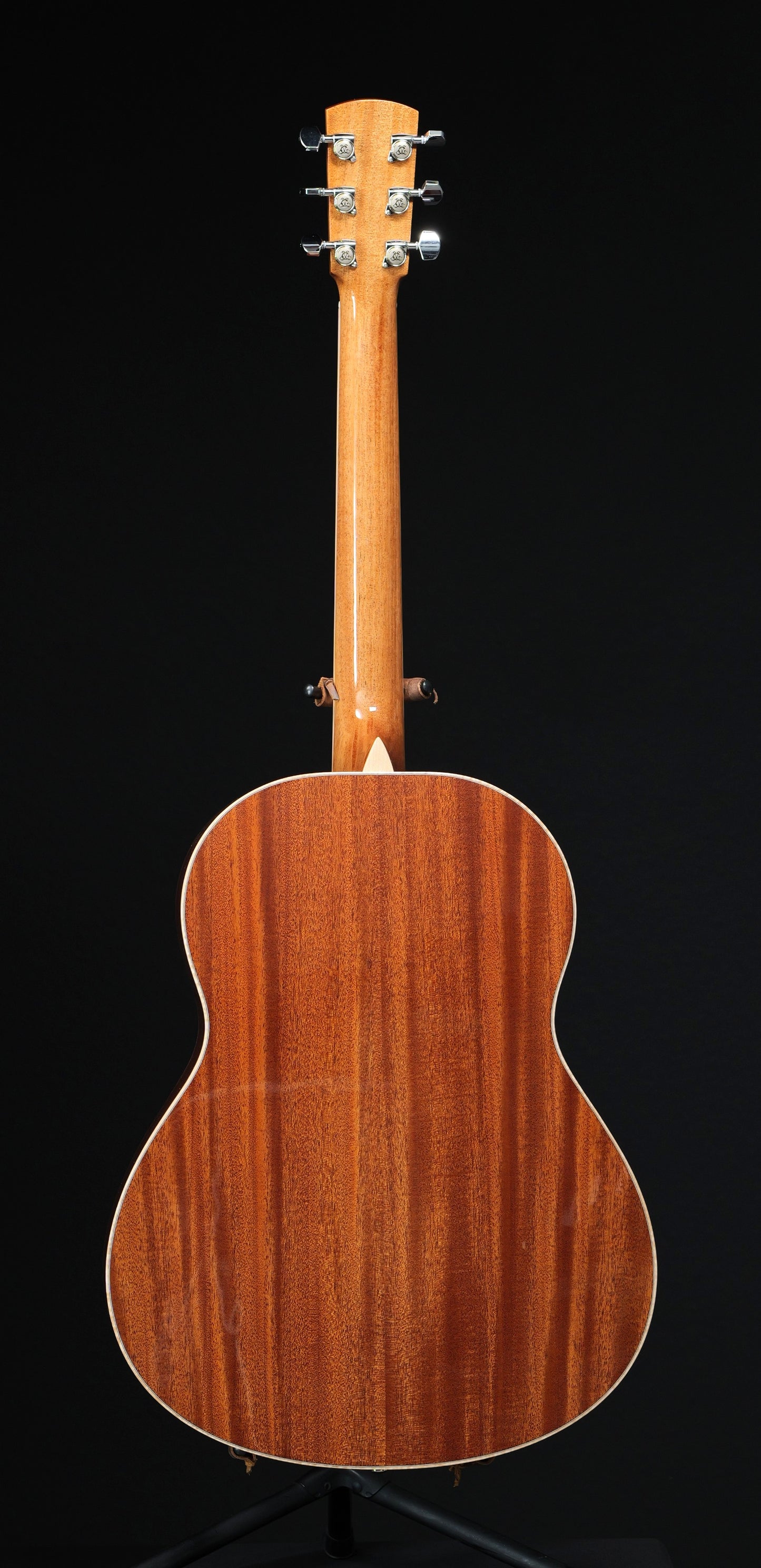 Larrivee L-05 Presentation Moon Spruce