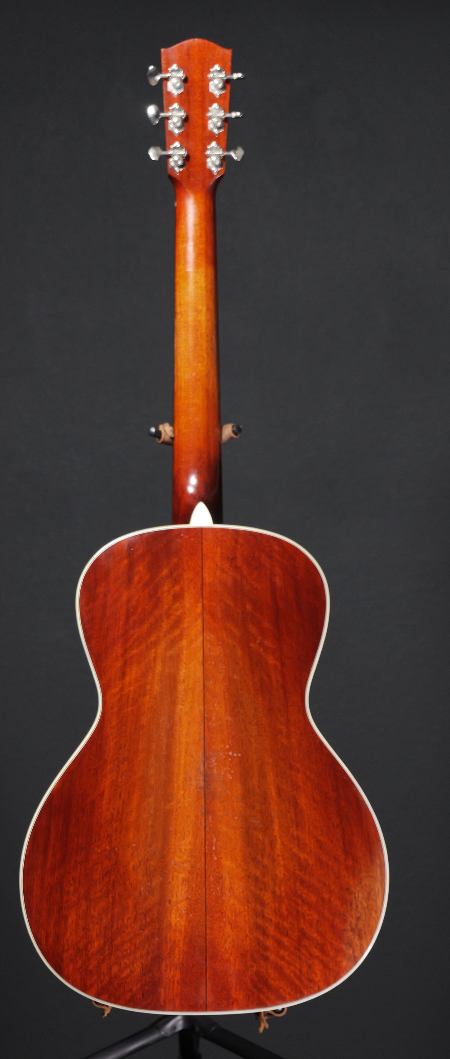 Eastman E10OOSS/V