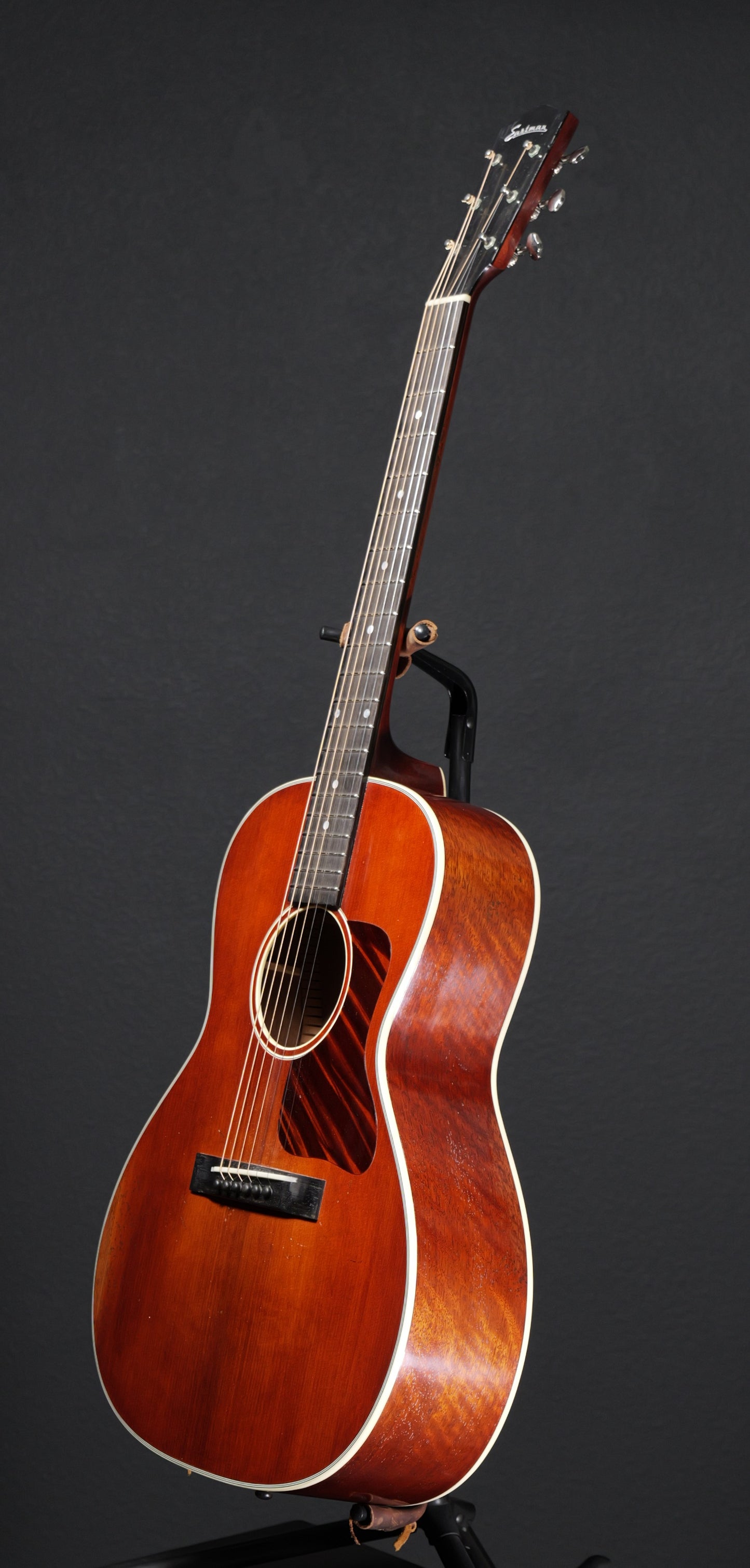 Eastman E10OOSS/V
