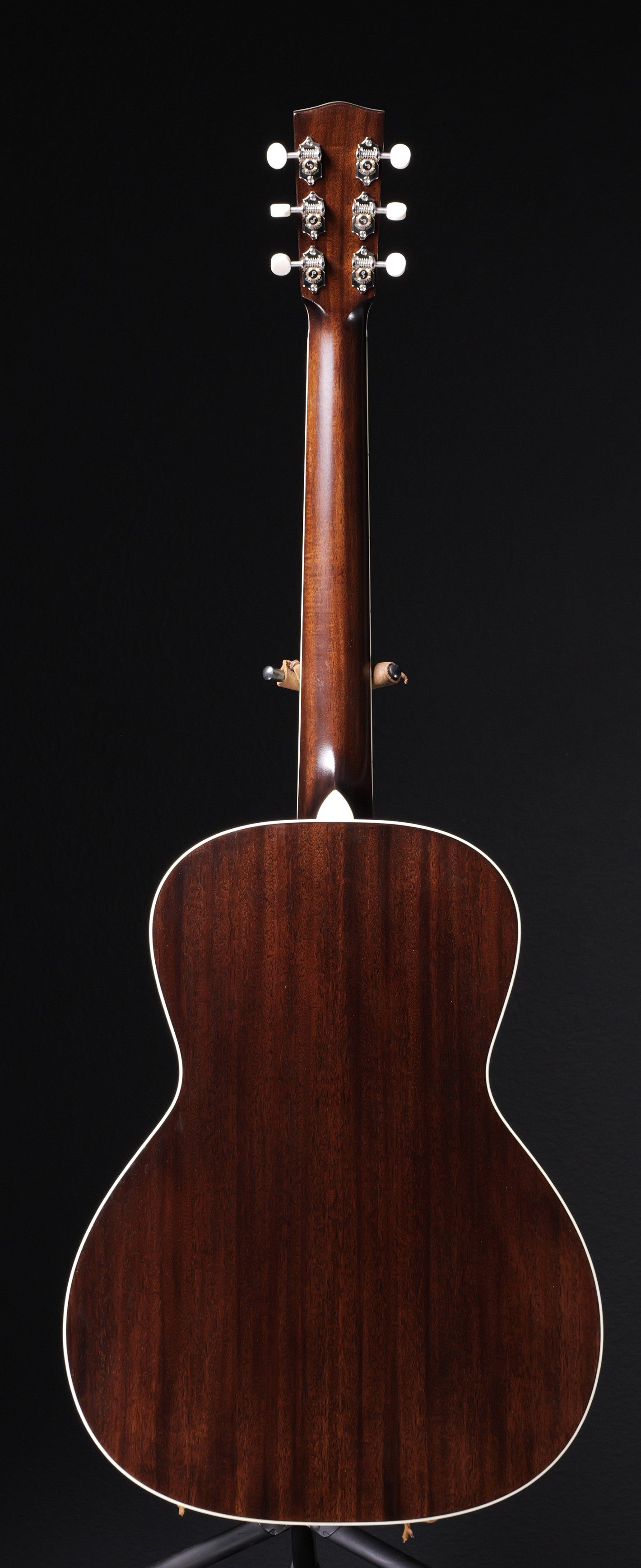 Bourgeois Blues 14 fret Mahogany
