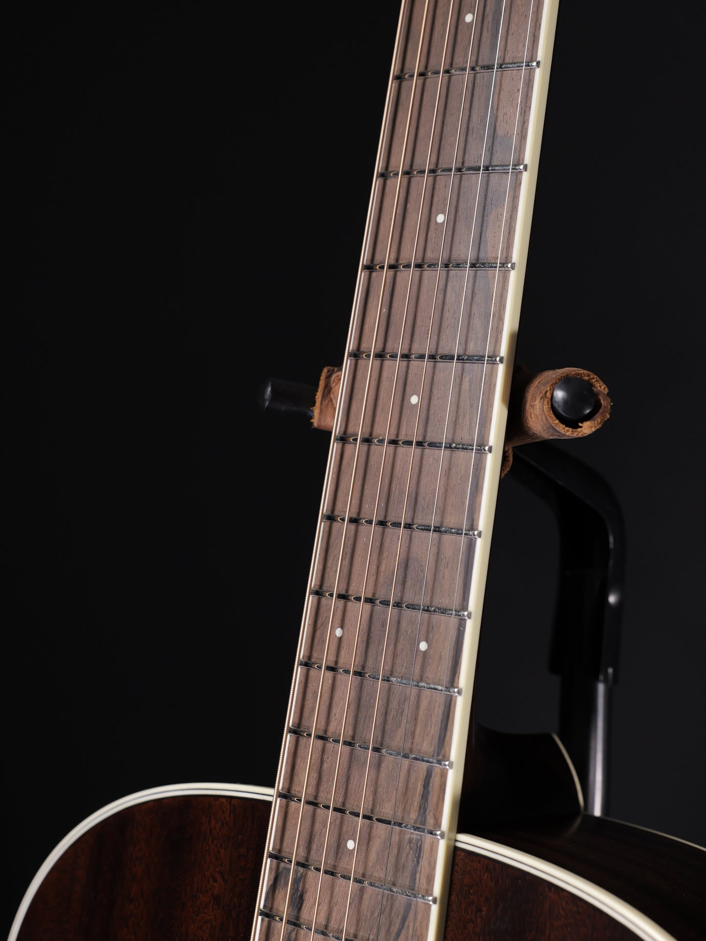 Bourgeois Blues 14 fret Mahogany