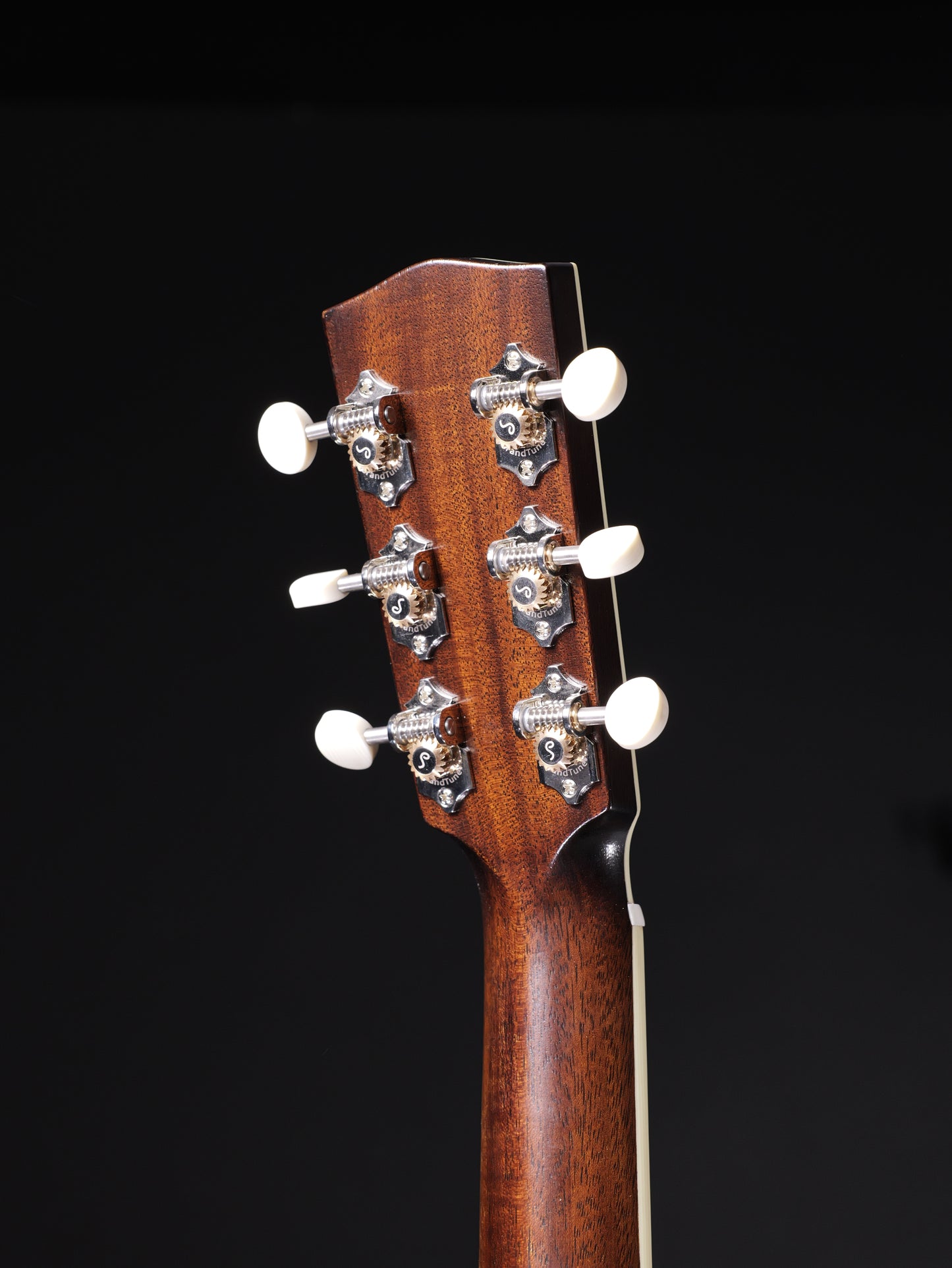 Bourgeois Blues 14 fret Mahogany